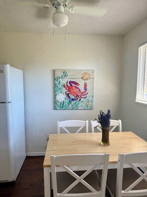 Dining - Dungeness Bay Bungalow- The Ultimate Couples Retreat (Sequim)