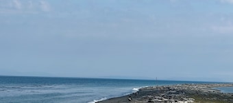 Dungeness Bay Bungalow- The Ultimate Couples Retreat
