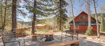 Near Nat’l Parks! Secluded Duck Creek Village Gem