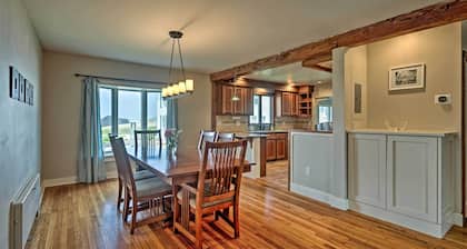 Common Fence Point Cottage w/ Ocean Views!