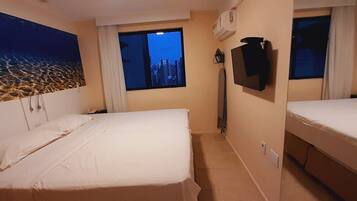 Apartment | Pillowtop beds, in-room safe, desk, laptop workspace