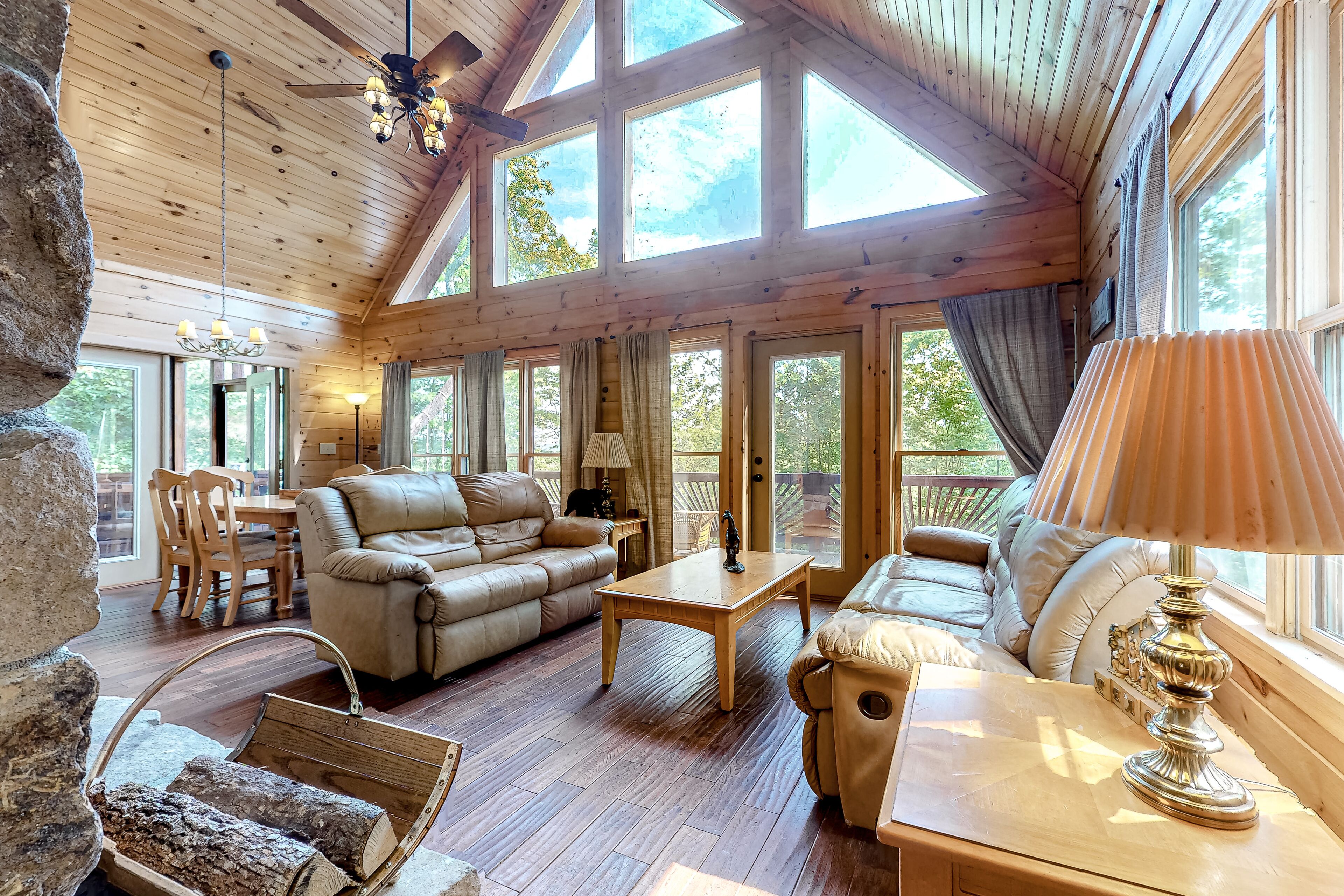 Private mountain-view home with game room, AC, balcony & firepit