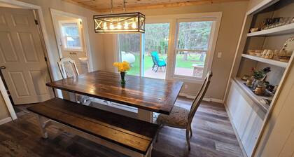 Drummond Island Hotel & Vacation Homes - Island Gem