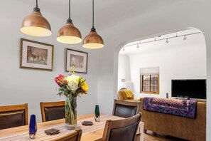 Dining - Right on the Plaza next to O'keeffe Museum (Santa Fe)