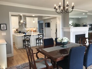 Dining - Fully Renovated Historic Home with bluff views of Missouri River & Valley (Atchison)