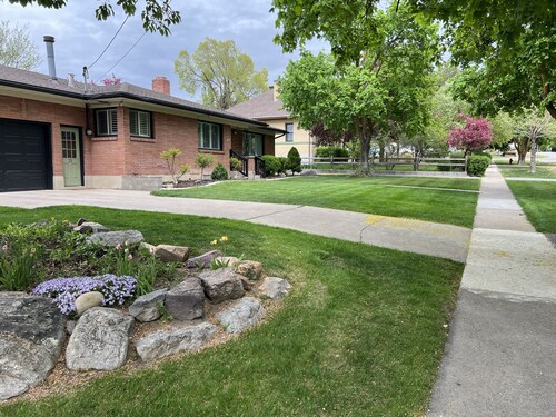 Rustic Abode Entire Home- Near Logan