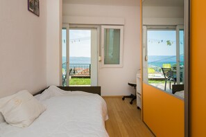 2 slaapkamers, een strijkplank/strijkijzer, wifi, beddengoed