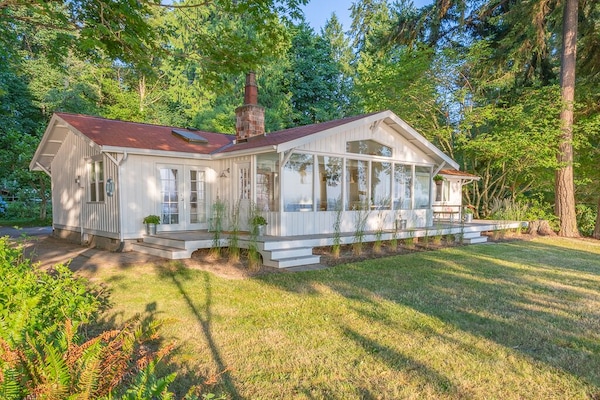Sea Salt Cottage