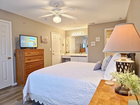 2 bedrooms, iron/ironing board, free WiFi, bed sheets