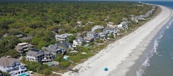 Beach. View. Suite. 1 br. 1 ba. Sleeps 5