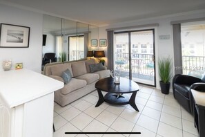 تلفزيون ذكي، مشغل دي في دي