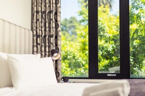 1 Schlafzimmer, Schreibtisch, Bügeleisen/Bügelbrett, Reisekinderbett