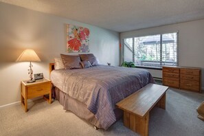 2 bedrooms, iron/ironing board, travel crib, free WiFi