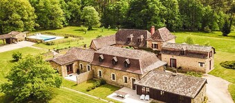 Large country house with private pool