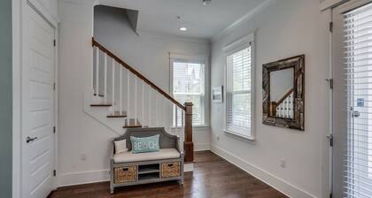 5-Min Bike to Beach, 3 Min to Pool! Cart & 3 Bikes! 2 King Beds & Propane Grill! ~ Blue Ocean Breeze 30A