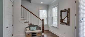 5-Min Bike to Beach, 3 Min to Pool! Cart & 3 Bikes! 2 King Beds & Propane Grill! ~ Blue Ocean Breeze 30A