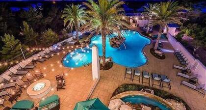 5-Min Bike to Beach, 3 Min to Pool! Cart & 3 Bikes! 2 King Beds & Propane Grill!