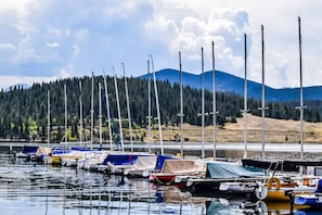 Marina - Partial Mountain View |Heated Garage Parking |Indoor Pool |Hot Tub |Fitness Room |Ski Locker (Keystone)