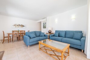 TV, DVD player - Vacation Apartment Talaia 1A with Balcony, Wi-Fi, Garden & Terrace (Puerto de Pollensa)