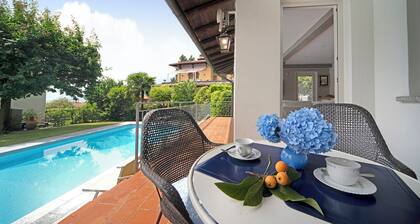 Maison de campagne de luxe "Domaso" avec piscine et vue sur le lac, animaux domestiques admis