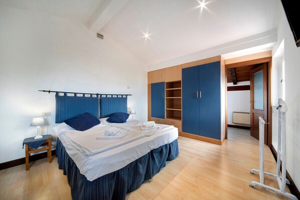 3 Schlafzimmer, Bügeleisen/Bügelbrett, kostenloses WLAN, Bettwäsche