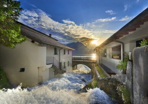 Apartment "El Lavandee" with Lake Access, Lake & Mountain View, A/C, Wi-Fi