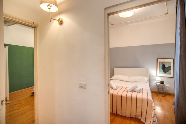 2 bedrooms, Internet, bed sheets
