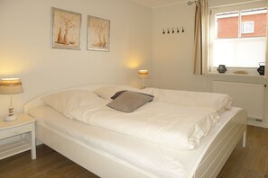 3 Schlafzimmer, Reisekinderbett, WLAN, Bettwäsche