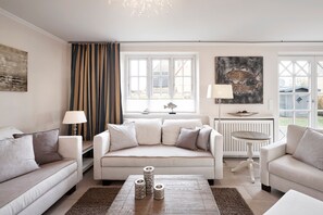 Fernseher, Kamin