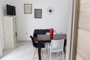 Dining - Alice Apartment | 20 meters from the beach (Porto Cesareo)