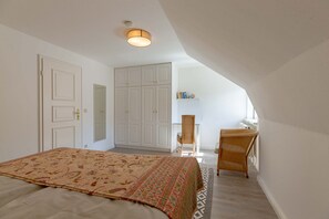 2 Schlafzimmer, Schreibtisch, WLAN, Bettwäsche