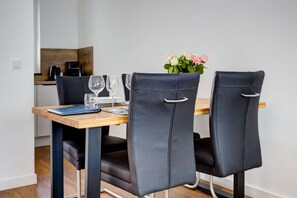 تناول الطعام