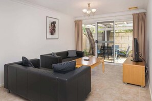 TV - 20@CapeView, Geographe bay (Broadwater)
