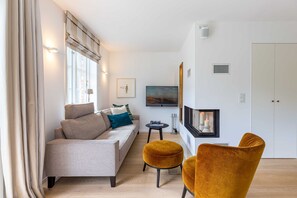 TV, fireplace - Stäär Hüs, Deutschland (Wyk auf Föhr)