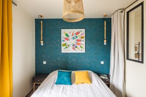 1 chambre, fer et planche à repasser, lit parapluie, Wi-Fi gratuit