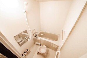 Apartment, Non Smoking | Bathroom | Separate tub and shower, free toiletries, hair dryer, electronic bidet