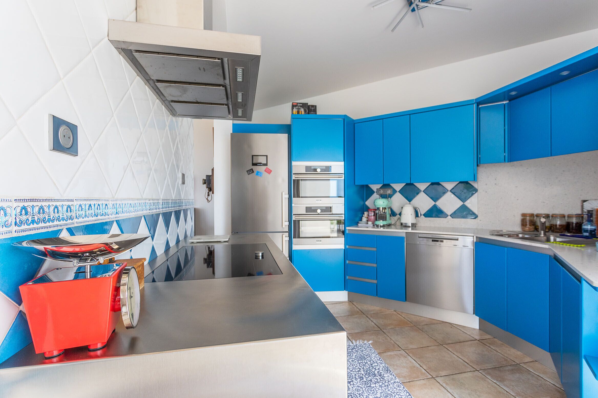 Frigorifero, microonde, forno, lavastoviglie