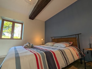 4 Schlafzimmer, kostenloses WLAN, Bettwäsche