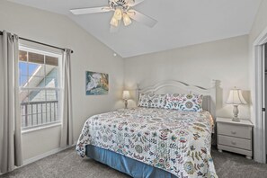 1 bedroom, travel cot, free WiFi, bed sheets