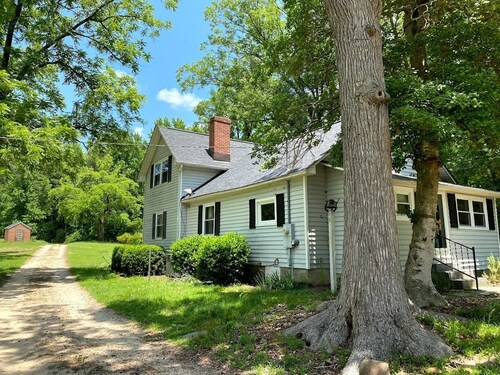 Charming Child-Friendly Homestead