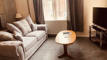 Smart TV, fireplace, DVD player