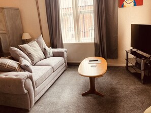 Smart TV, fireplace, DVD player