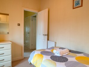 3 chambres, fer et planche à repasser, Wi-Fi gratuit, draps fournis