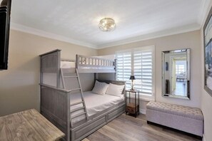 2 quartos, Wi-Fi de cortesia, roupa de cama