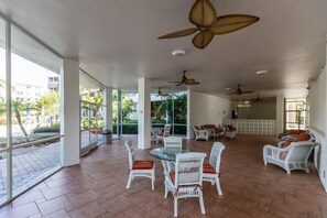 Imagen sin descripción, 5 de 20, botón