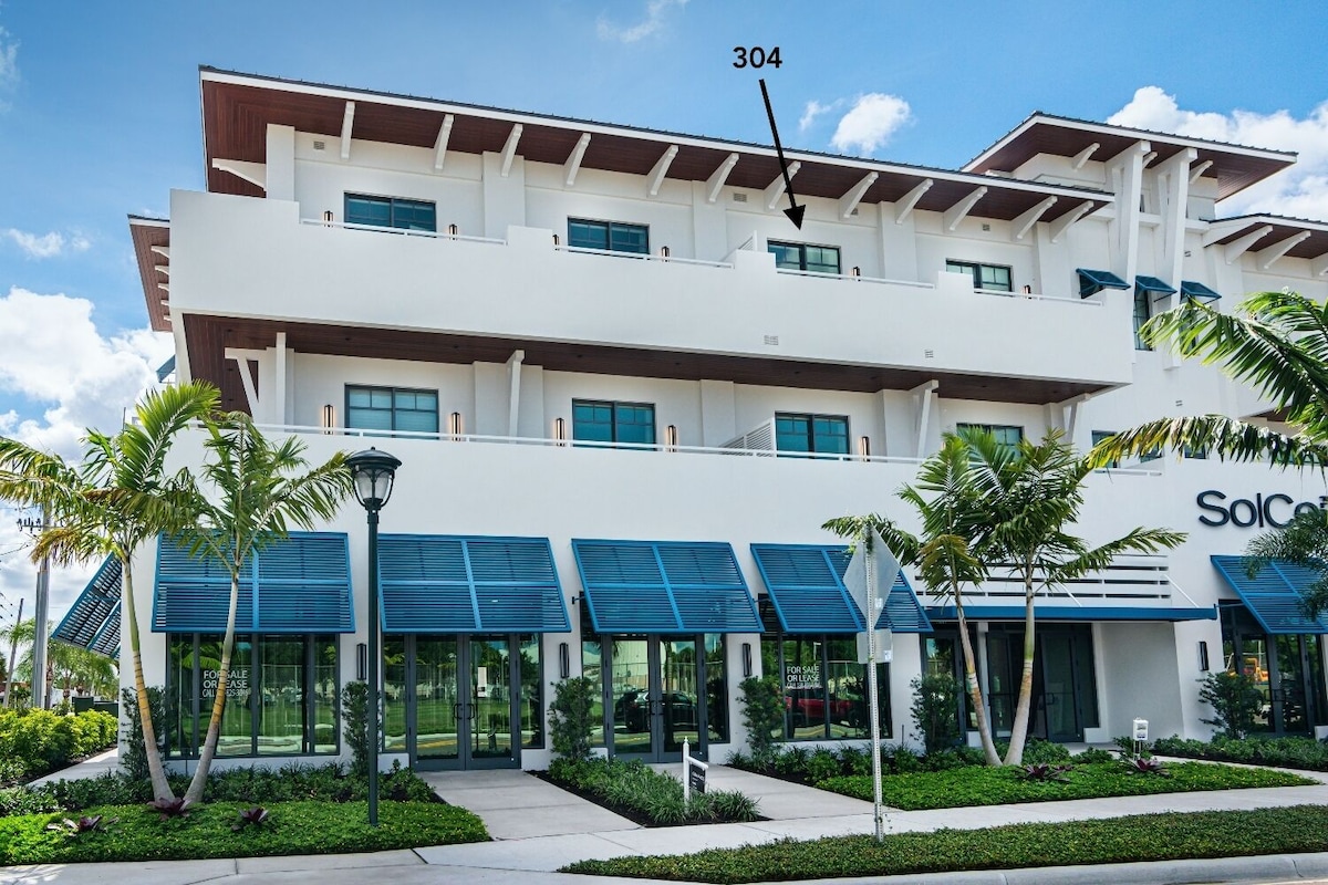 Photo 2 of SOCE FLATS 304 - Brand New Olde Naples Condo Steps to 5th Ave S!