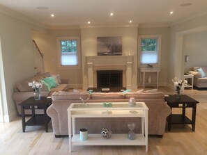 Smart TV, DVD player