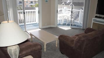 Villa, 2 Bedrooms | Living room
