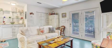 House, 3 Bedrooms | Living area