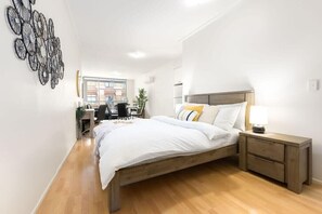 Iron/ironing board, bed sheets, wheelchair access